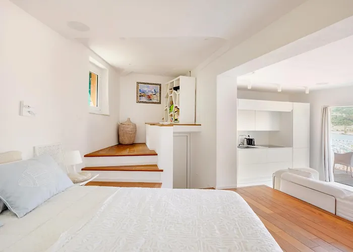 Penthouse-sea View Terrace In The Historic Center Lerici