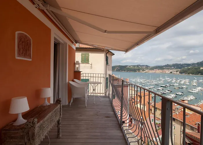Penthouse-sea View Terrace In The Historic Center *