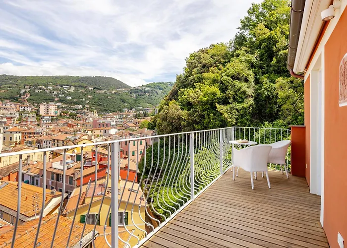 Penthouse-sea View Terrace In The Historic Center Lejlighed